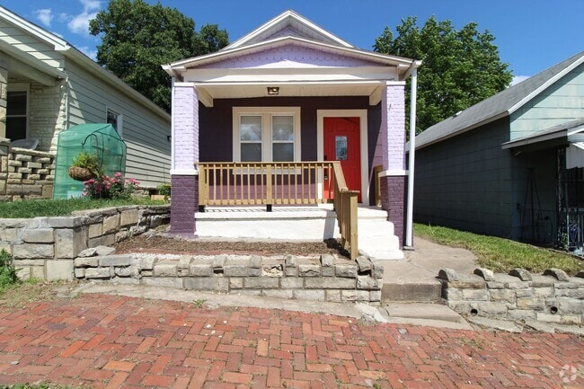 Building Photo - 2 Bedroom 1.5 Bath Home In Strawberry Hill