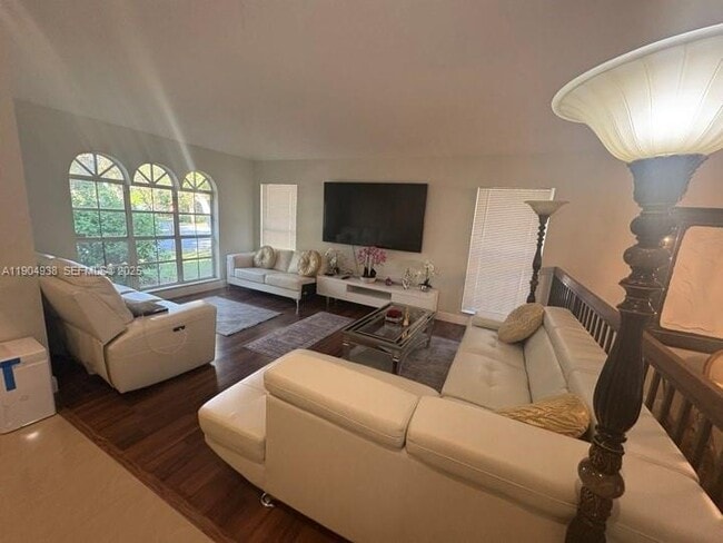 Photo - 4520 NW 52nd St