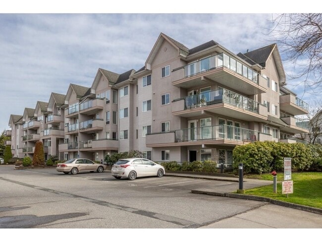 Building Photo - 33728-33728 King Rd