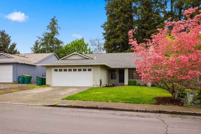 Photo - 17563 SW Granada Dr
