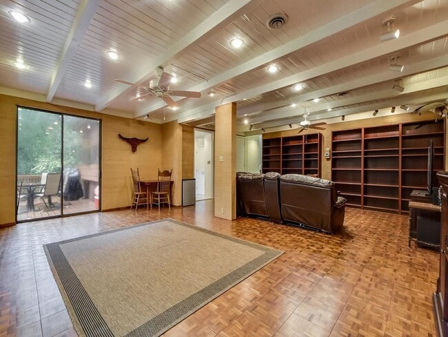 Photo - 6 BEDROOM 6 BATH  HOME W POOL