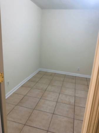 Photo - 260 Pettit Ln