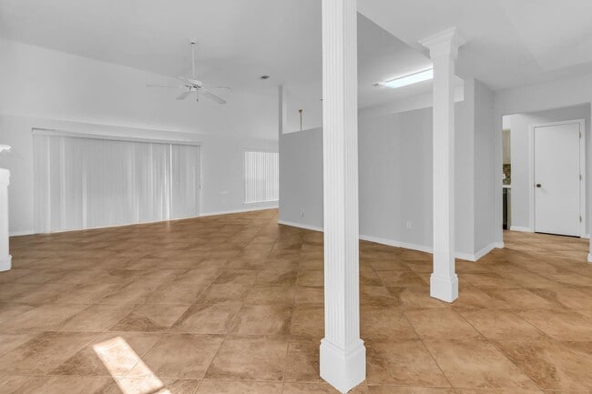 Photo - 3789 Misty Way