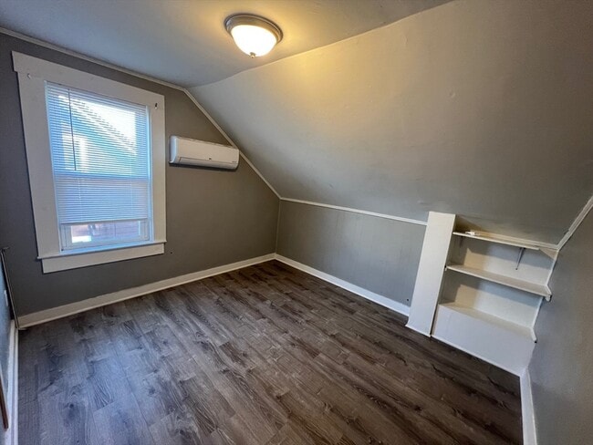 Photo - 73 Orswell St