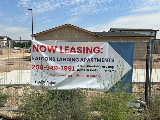 Photo - 1351 SW Caracara Ave