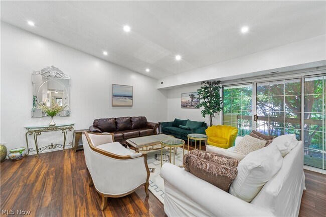 Photo - 2959 S Bay Dr Unit G16