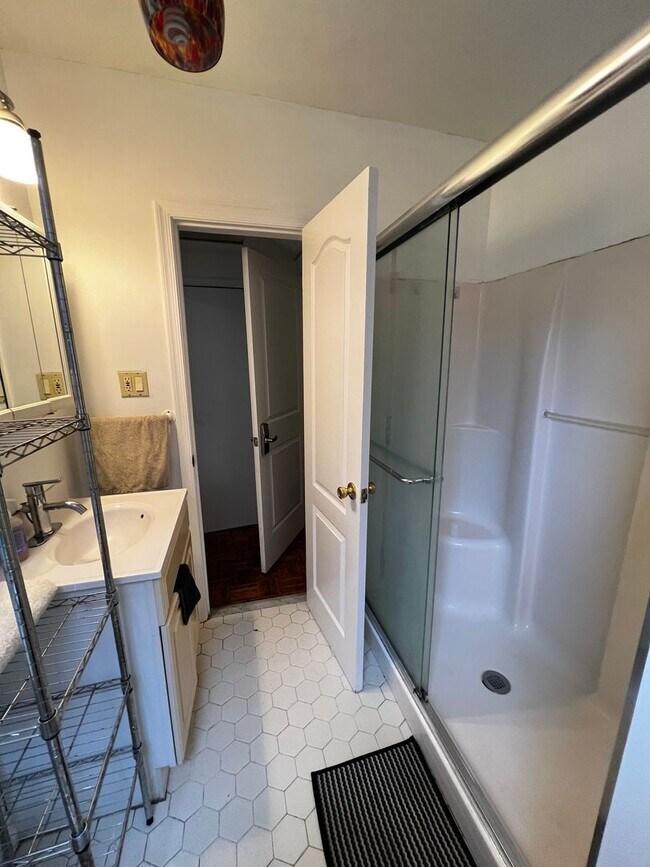 Photo - 3717 Baring St Unidad 1-R