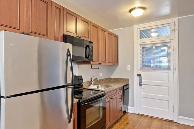 Building Photo - 411-419 Thatcher Ave. Rental