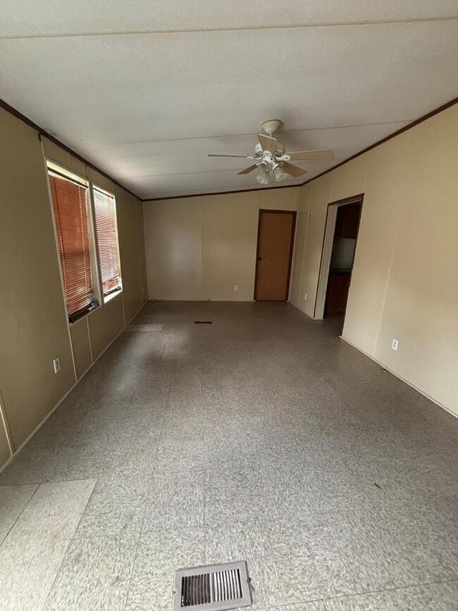 Building Photo - 307 Marcus crt Rental