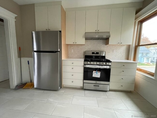 Photo - 174 Fairview Ave Unidad 1