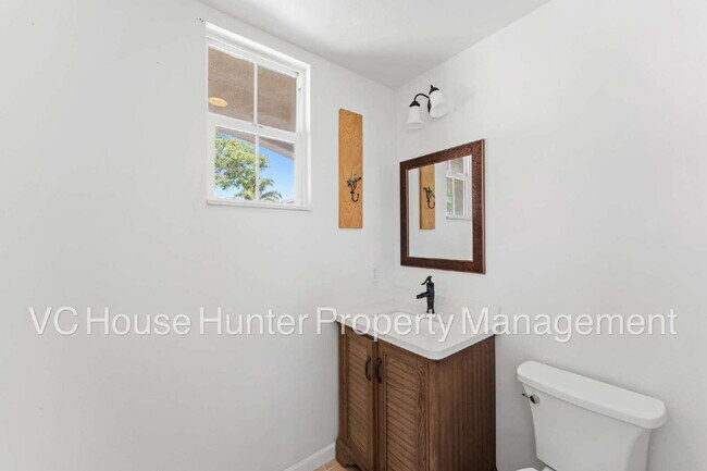 Photo - 4 Bedroom 2.5 Bath in Oxnard