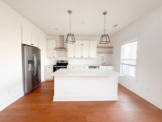 Photo - 4-Bedroom HOA Townhome with Pool Access Near Downtown Cookeville