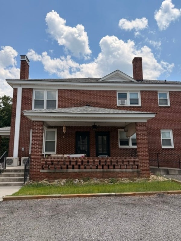 Building Photo - 504 1/2 State Street - 1