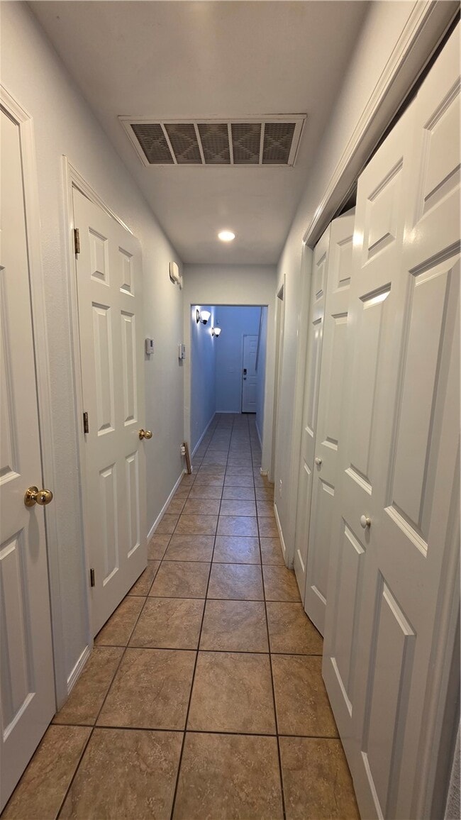 Photo - 4102 SW Chapelstone Ave Unit 3