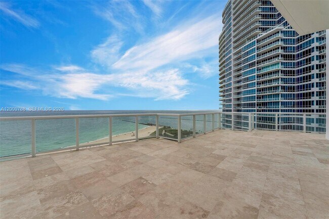 50 South Pointe Dr Unit 2102