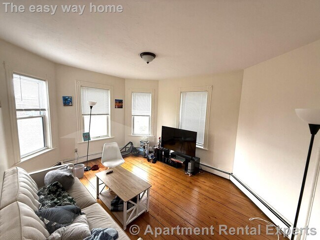 Photo - 61 Webster Ave Unit #2L