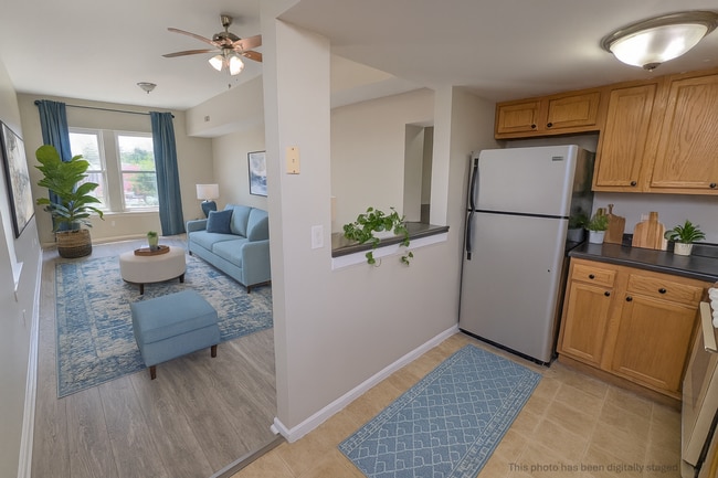 Building Photo - 2747-2749 Arsenal Street Unit 2749A Rental