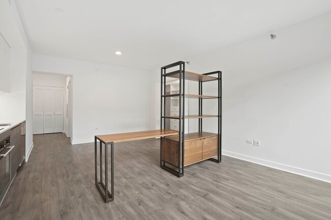 Photo - 343 N Orleans St