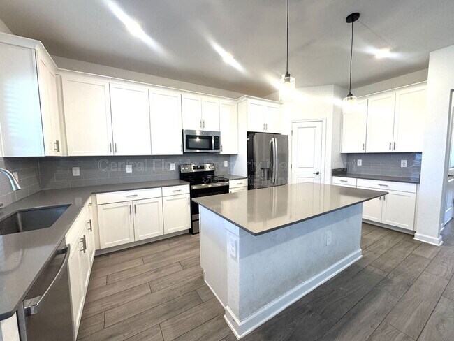 Photo - 5774 Stephens Rd