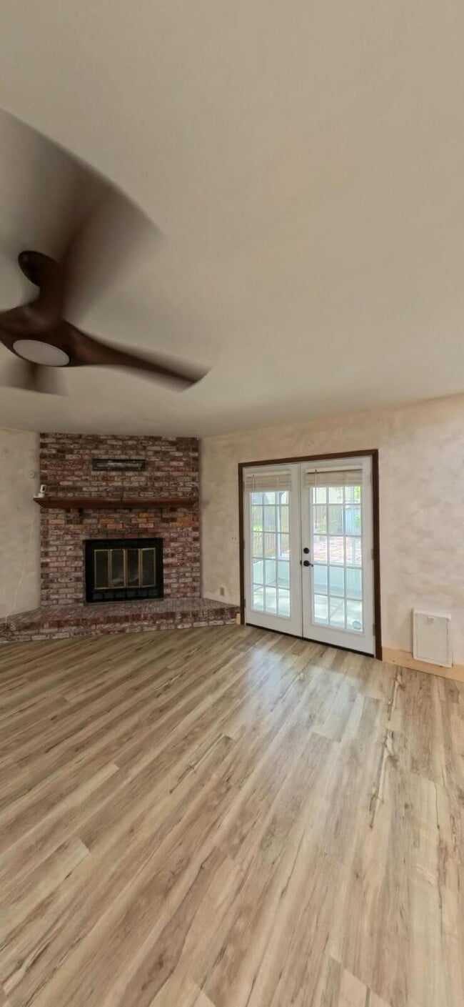 Photo - 3054 Cobblewood Ln N