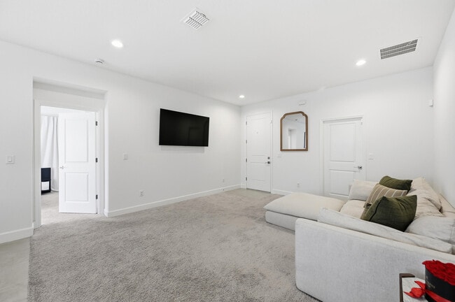 Photo - 8452 Dorsey St