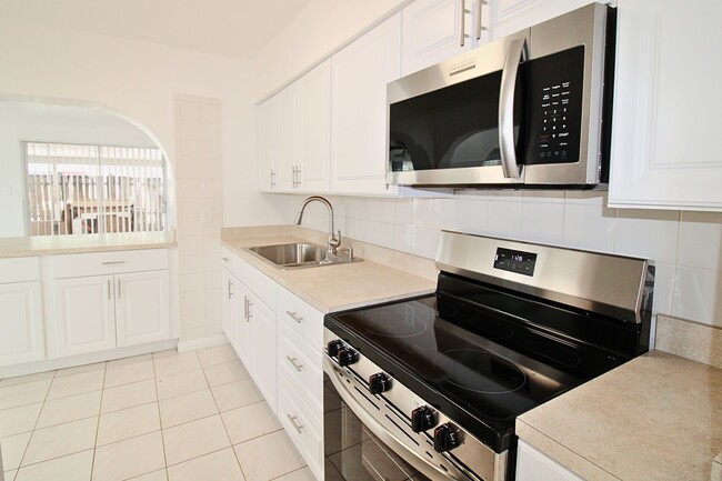 Photo - Freshly Updated 3 Bed, 2 Bath Home in West Tampa! AVAILABLE ON JULY 15TH