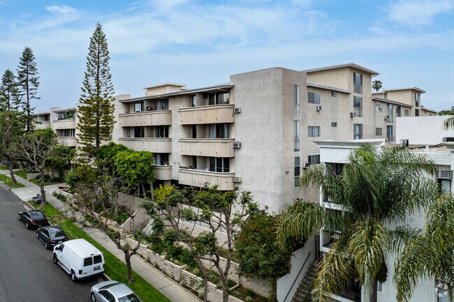 Exterior del edificio - 11645 Montana Ave