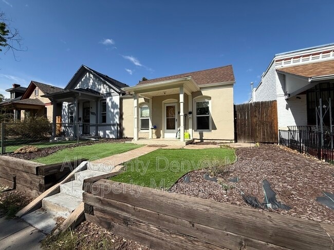 Building Photo - 831 Elati St