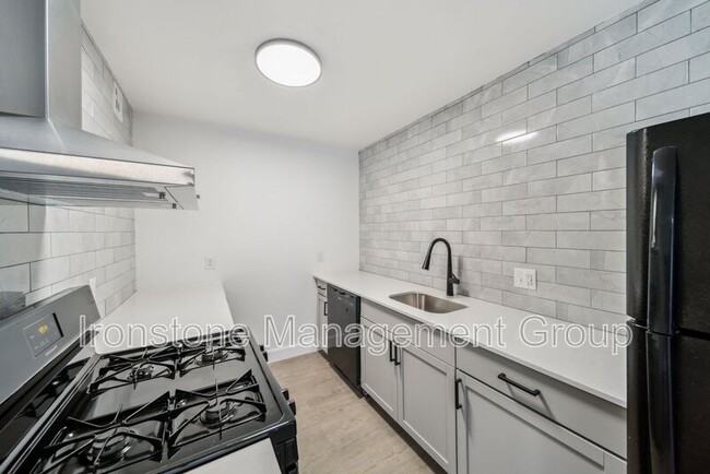 Building Photo - 4525 E 31st St Unit #78 Rental