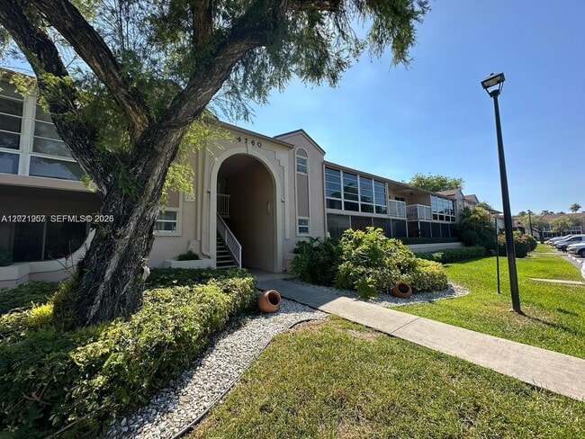 Building Photo - 4760 NW 102nd Ave Unit 104-12
