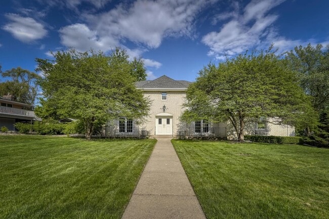 Building Photo - 5721 Londonderry Rd