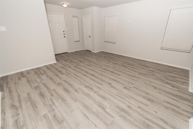 Photo - 2629 Lina Dr