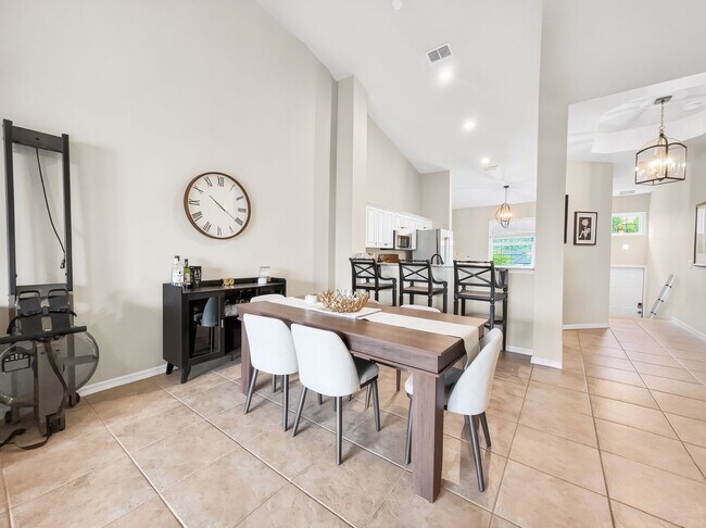 Photo - 2 Bed + Flex, 2 Bath Fully Furnished Annual Rental