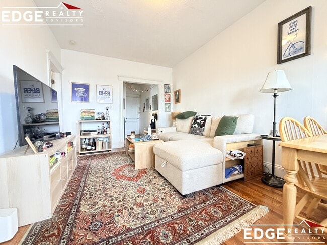 Photo - 264 Kelton St Unit 11