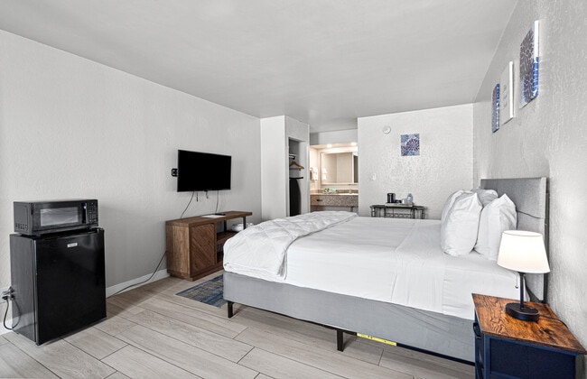 Photo - Hotolos Hollywood Apartments