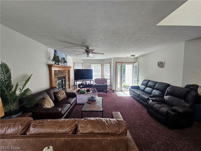 15032 Woodsong Dr