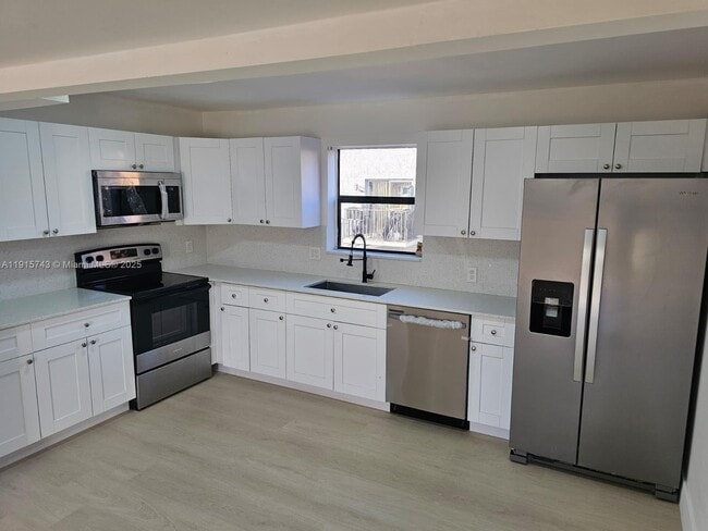 Photo - 2287 W 53rd Pl Unidad 2287 Rental