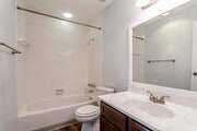 2BR, 2BA - 920SF