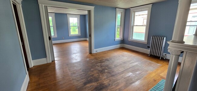 Building Photo - 144 Elm St Rental