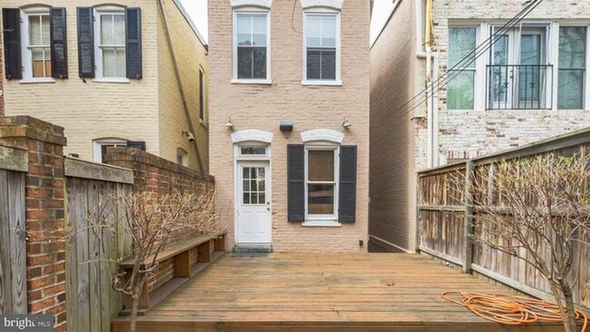 Photo - 1319 35th St NW