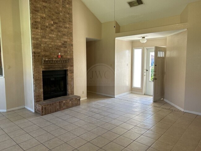 Photo - 101 Nancy Dr