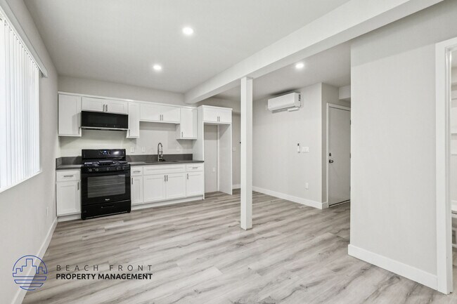 Photo - 716-722 East 7th Street