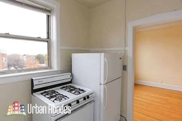 Photo - 553 W Aldine Ave Unit M05B