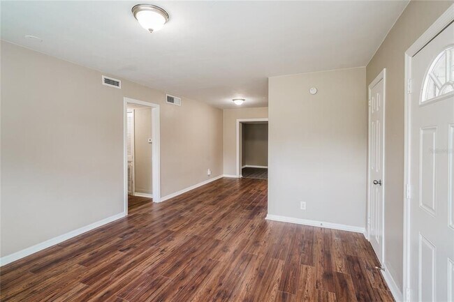 Photo - 216 Westover St