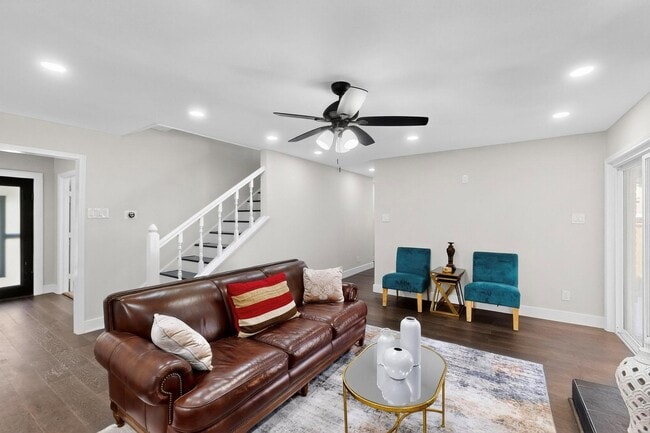 Photo - 10132 Medlock Dr