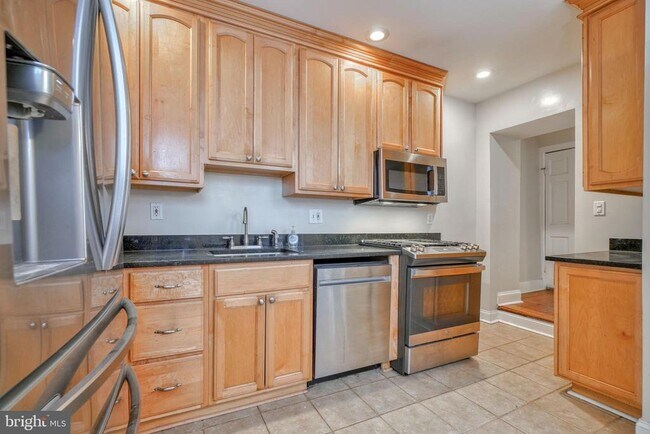 Photo - 1412 Battery Ave