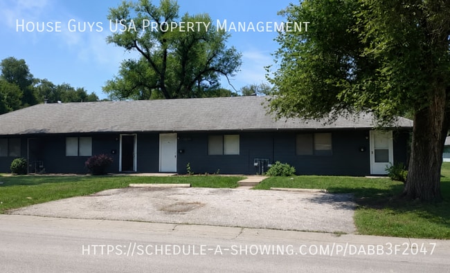 Building Photo - 15216 Bellaire Ave Unit B