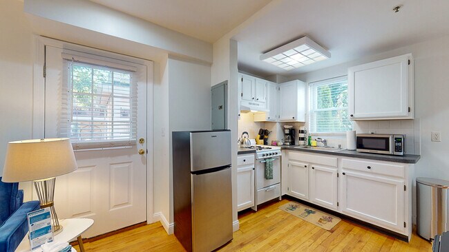 Photo - 23 Jay St Unit D