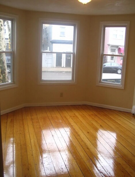 Photo - 198 Chelsea St Unidad 1