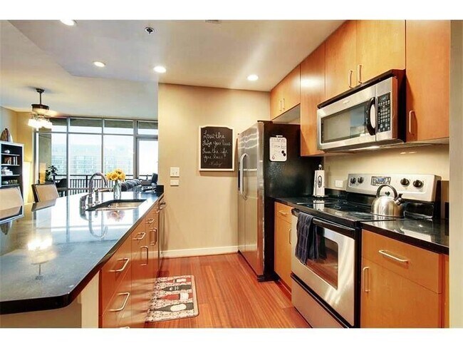 Photo - 565 Peachtree St NE Unit 1601